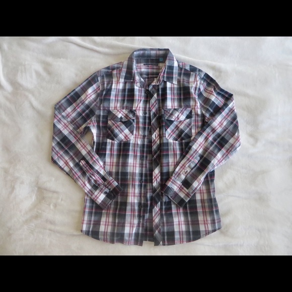 Men’s button ups - Picture 6 of 7